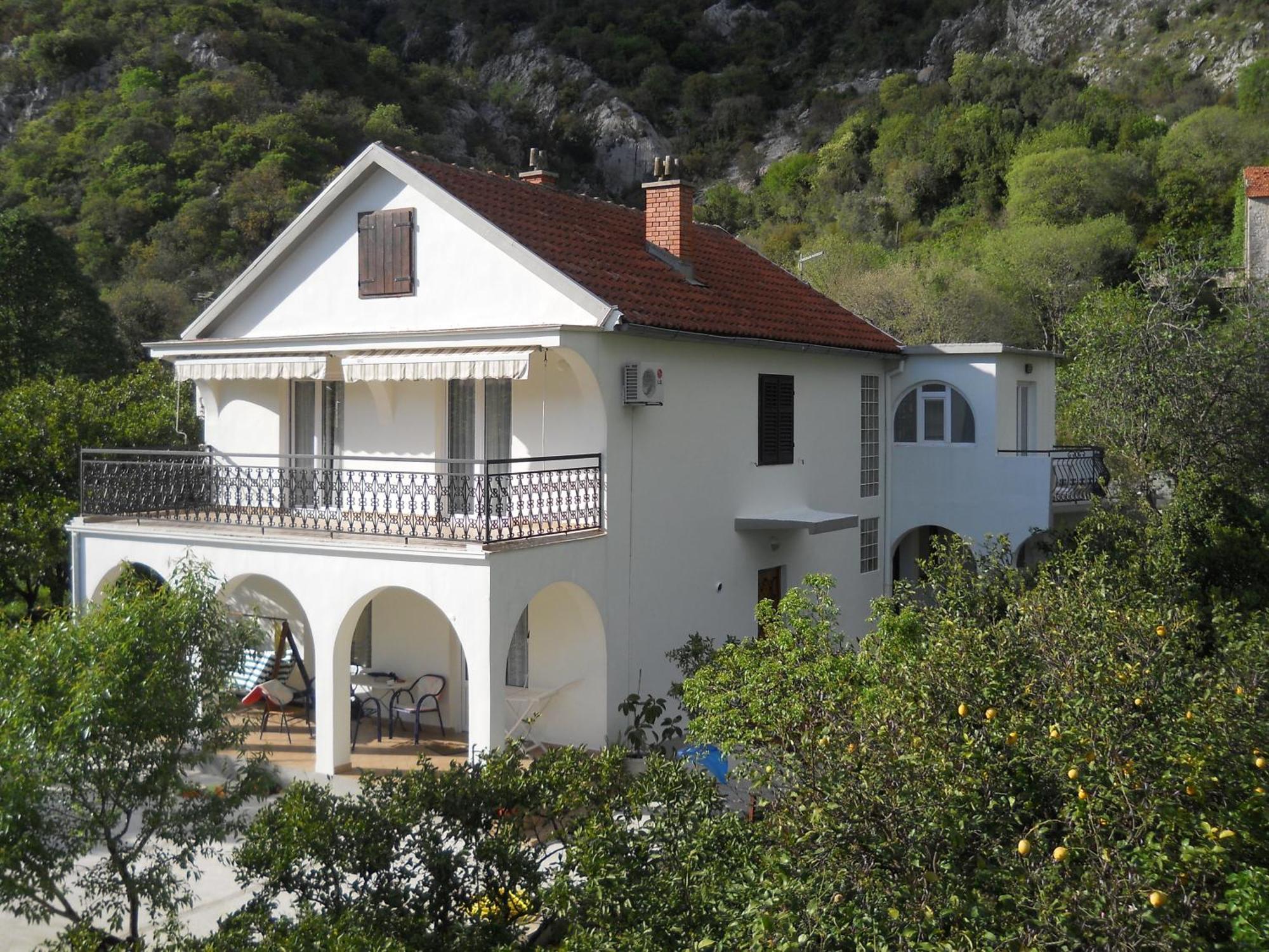 Apartments Ognjenovic Risan Εξωτερικό φωτογραφία